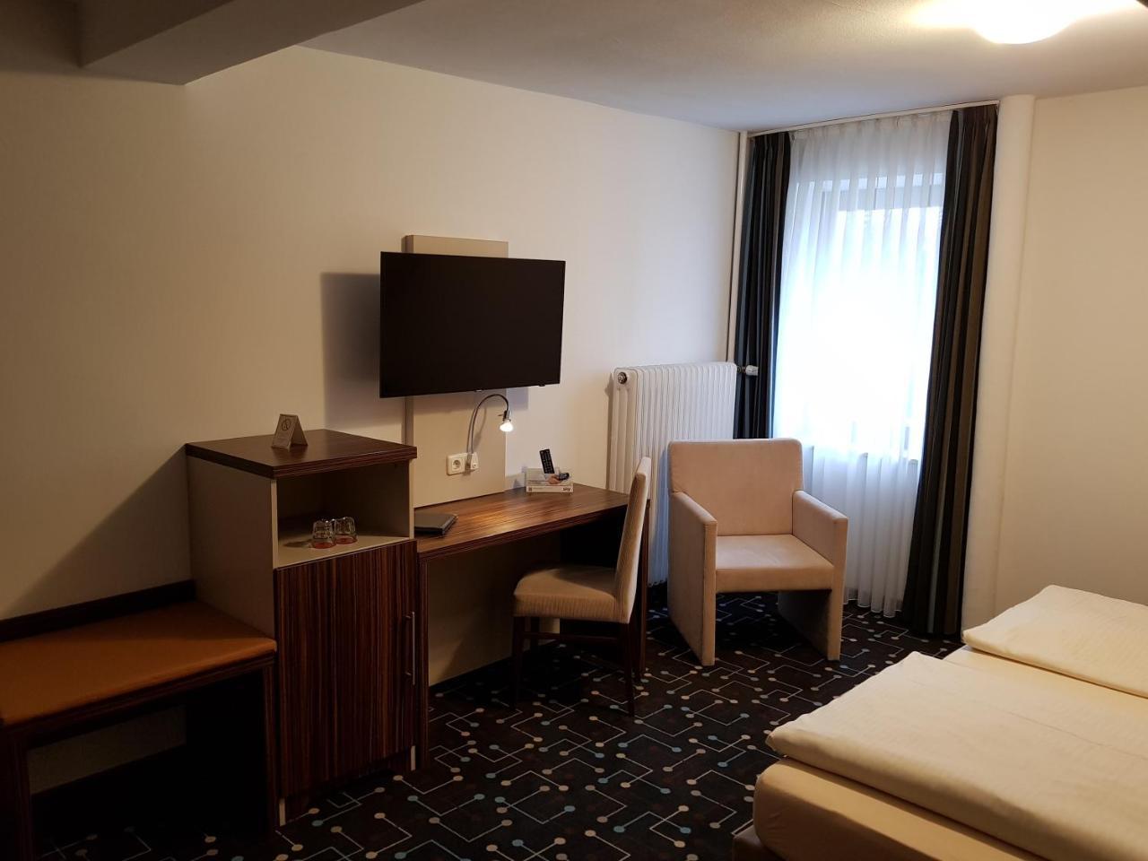 Hotel Koeniger Pliening Exterior photo